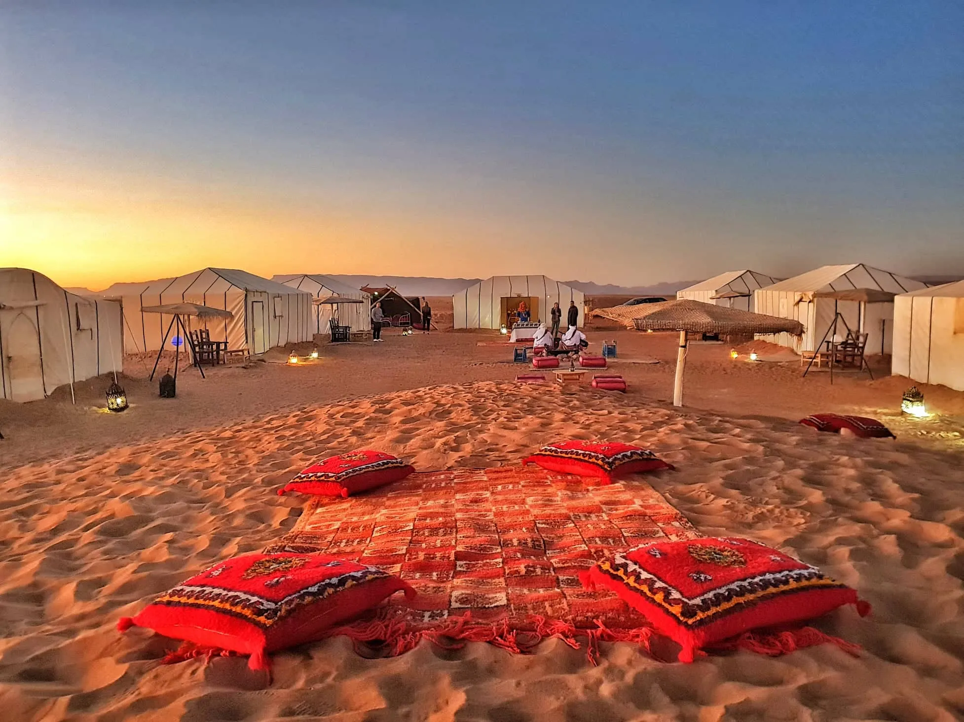 camp de luxe dans le désert à Merzouga